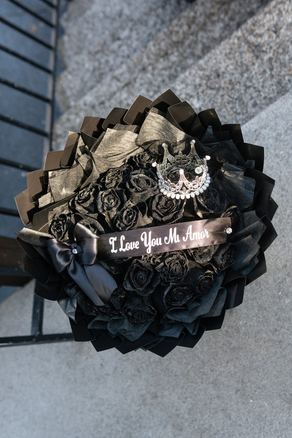 ADD ON A graduation cap to any Non-Grad bouquet 🎓