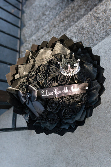 ADD ON A graduation cap to any Non-Grad bouquet 🎓