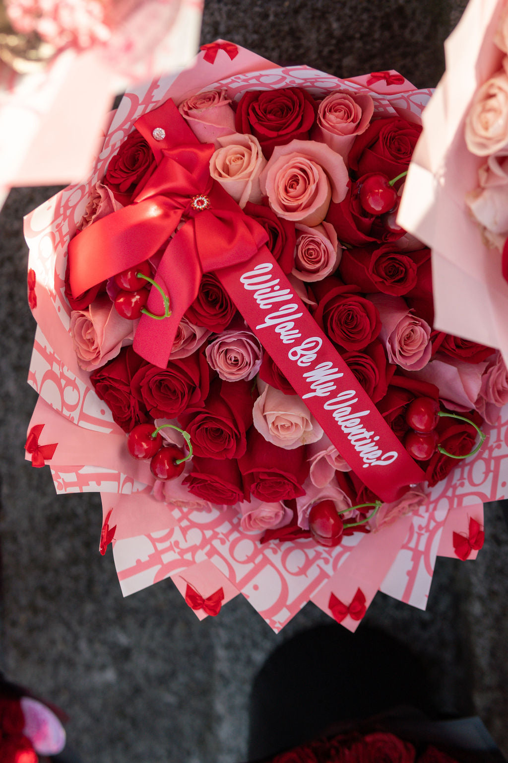 24 Rose pink Graduation Bouquet 🎓🎀