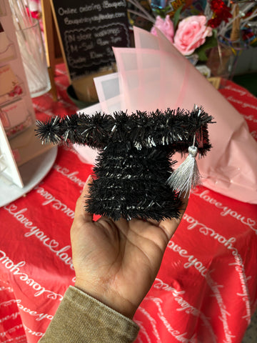 ADD ON A graduation cap to any Non-Grad bouquet 🎓